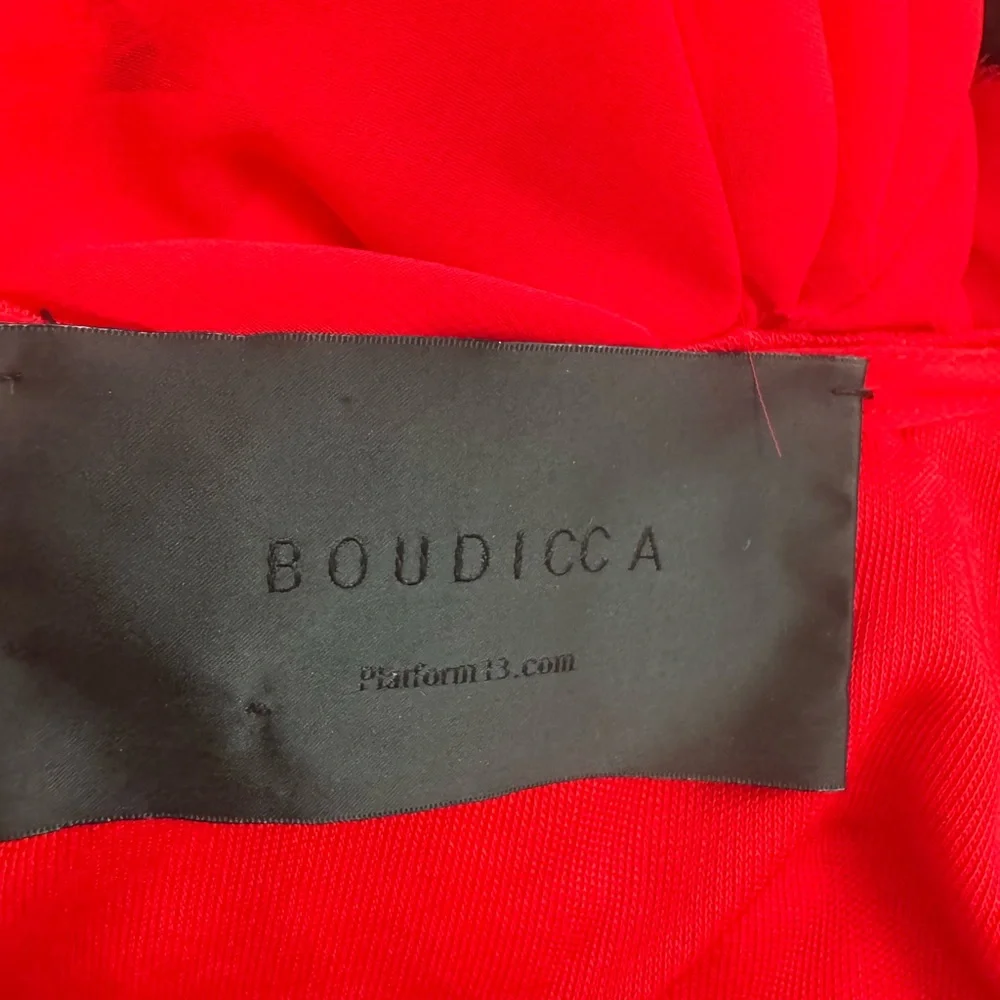 Boudicca Elegant Red Evening Gown